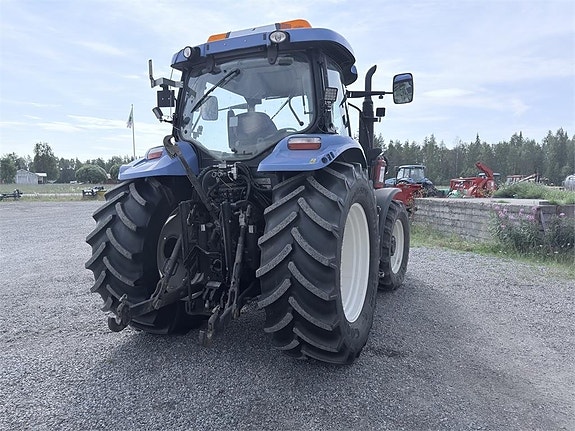 New Holland T6040 3 of 5