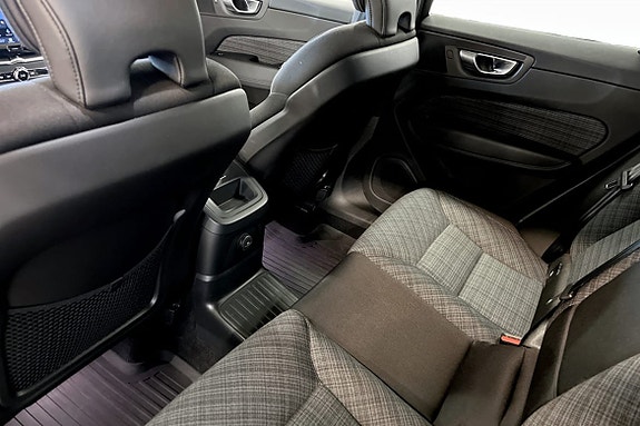 Volvo XC60 8 of 9