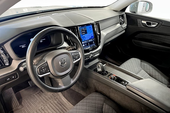 Volvo XC60 5 of 9