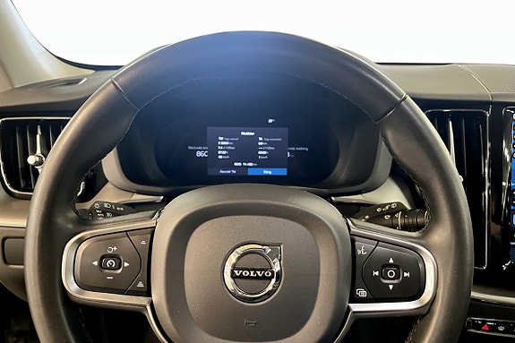 Volvo XC60 7 of 9