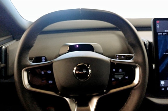 Volvo EX30 7 of 9