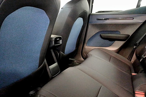 Volvo EX30 8 of 9