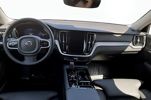 Volvo V60 4 of 5