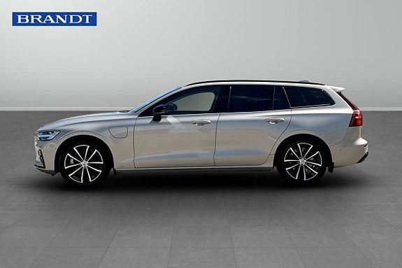 Volvo V60 3 of 5