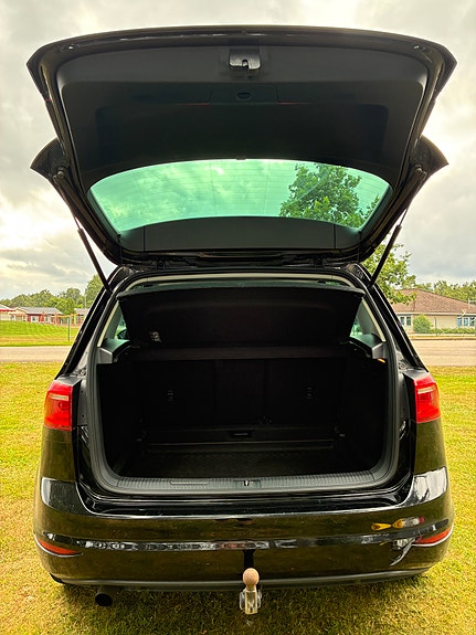 Volkswagen Golf Sportsvan 6 of 11