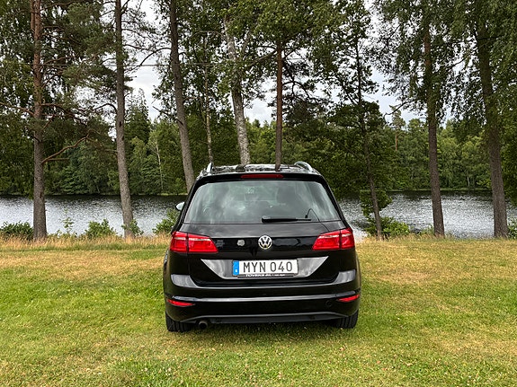 Volkswagen Golf Sportsvan 5 of 11