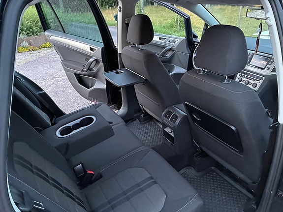 Volkswagen Golf Sportsvan 10 of 11