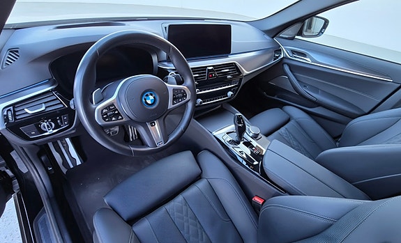 BMW 530e 6 of 6