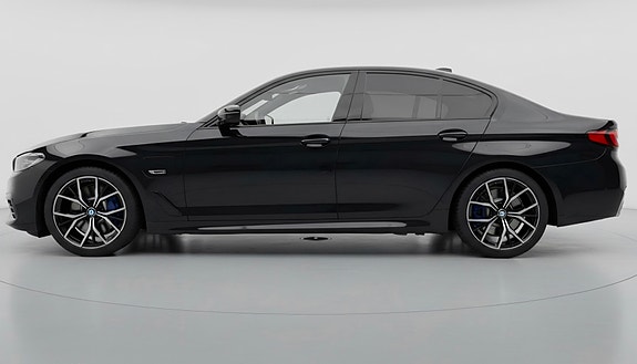 BMW 530e 5 of 6