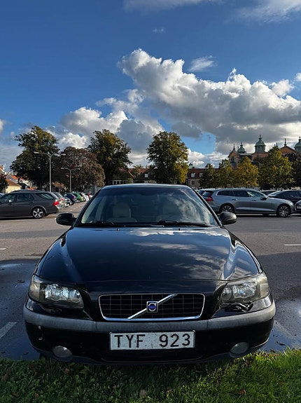 Volvo S60 4 of 7