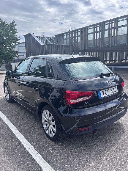 Audi A1 3 of 5