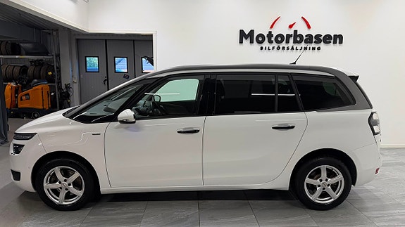 Citroen Grand C4 Picasso 2 of 5