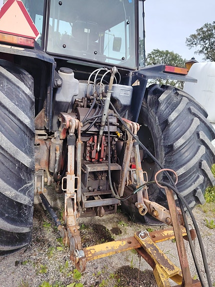 Massey Ferguson 3630 2 of 5