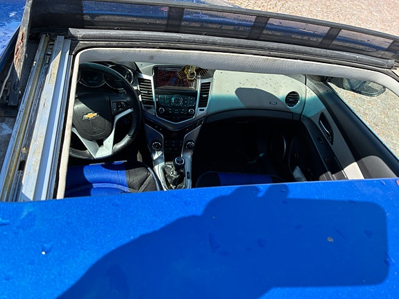 Chevrolet Cruze 5 of 5