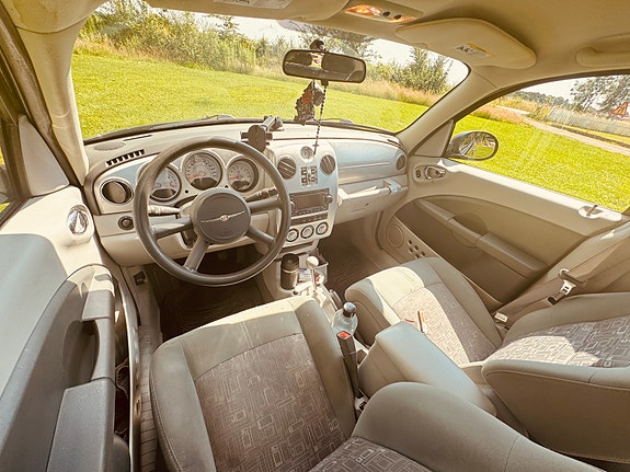 Chrysler PT Cruiser 12 of 13