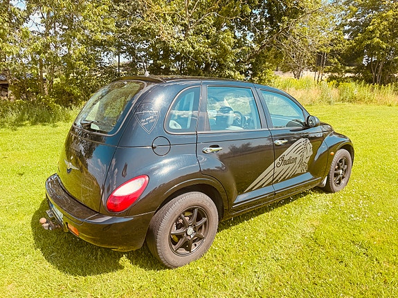Chrysler PT Cruiser 6 of 13