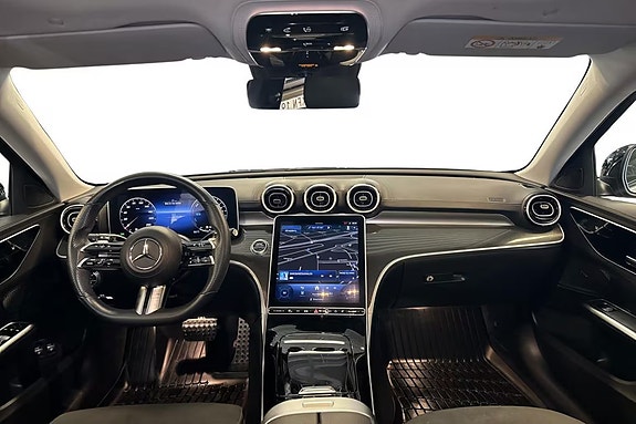 Mercedes-Benz C300 2 of 5