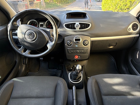 Renault Clio 4 of 12