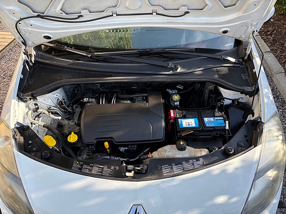 Renault Clio 6 of 12