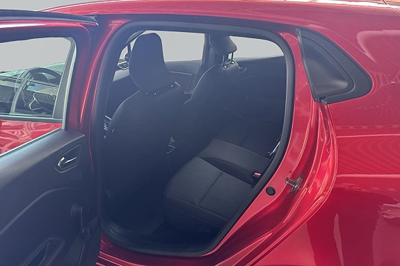Renault Clio 8 of 24