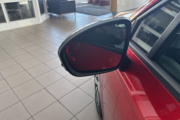 Renault Clio 20 of 24