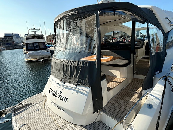 Jeanneau Prestige 42S 2009 Volvo Penta IPS-500 4 of 5