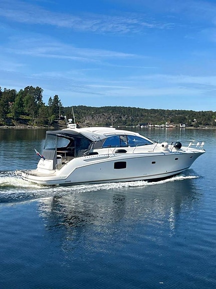 Jeanneau Prestige 42S 2009 Volvo Penta IPS-500 2 of 5