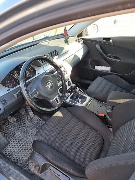 Volkswagen Passat 3 of 5
