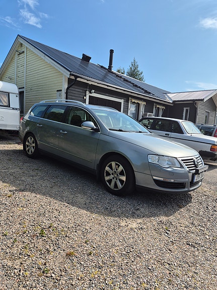 Volkswagen Passat 4 of 5