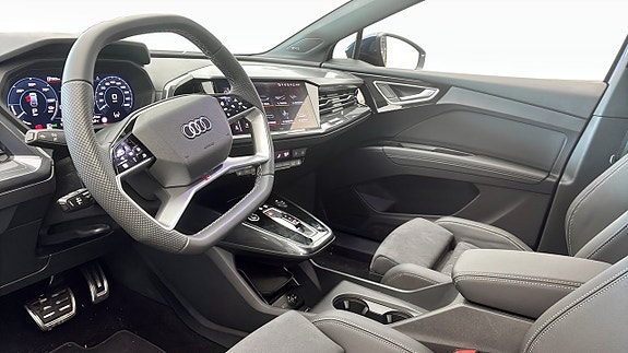 Audi Q4 e-tron 7 of 12
