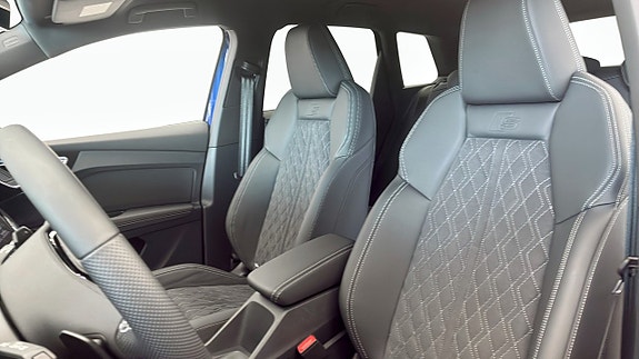 Audi Q4 e-tron 8 of 12