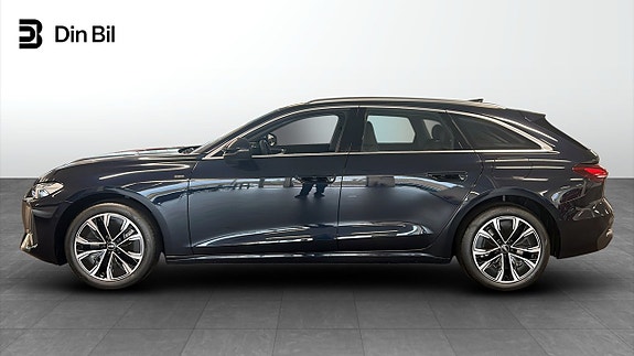 Audi A5 2 of 17
