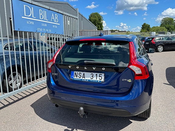 Volvo V60 4 of 28