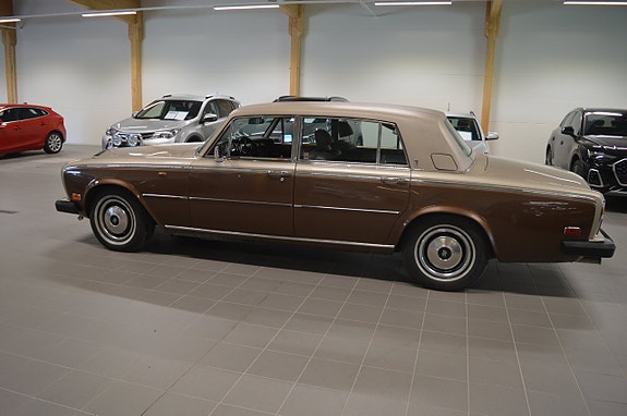 Rolls Royce Silver Wraith II 7 of 15