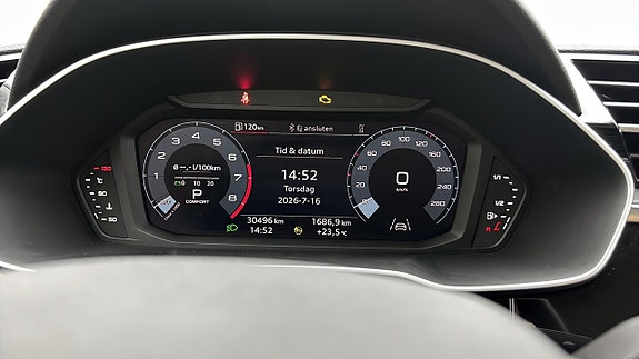 Audi Q3 8 of 14