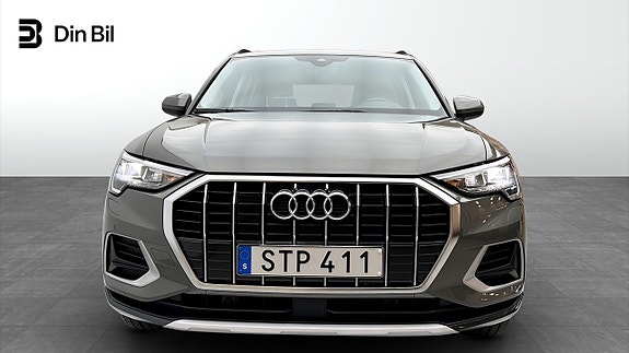 Audi Q3 4 of 5