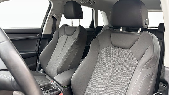 Audi Q3 9 of 14