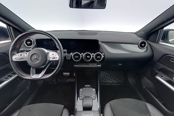 Mercedes-Benz GLA250 7 of 18