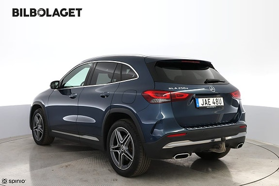Mercedes-Benz GLA250 4 of 18