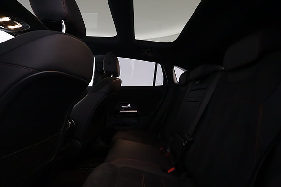 Mercedes-Benz GLA250 12 of 18