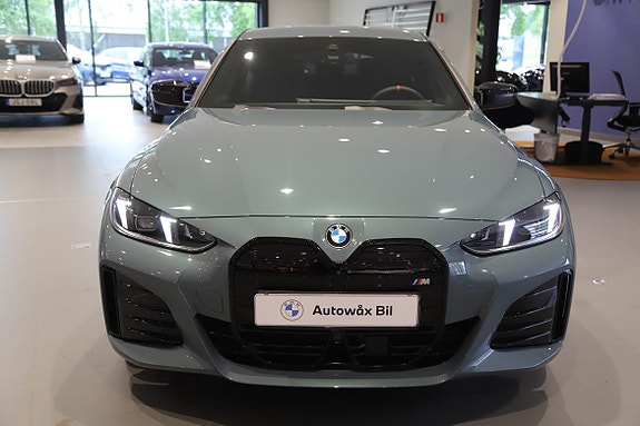 BMW i4 12 of 20