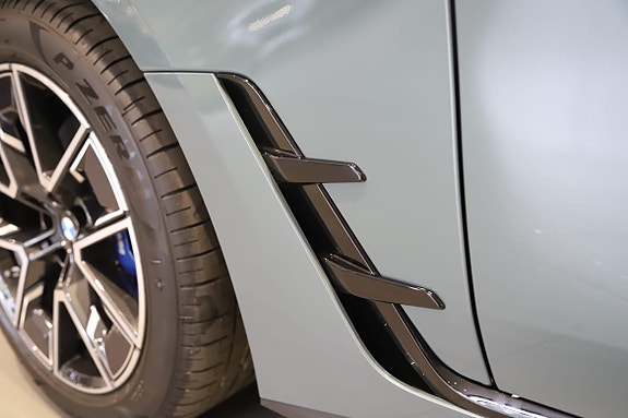 BMW i4 9 of 20