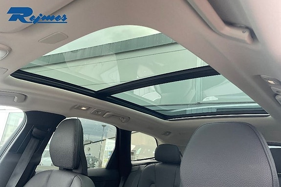 Volvo XC60 17 of 23