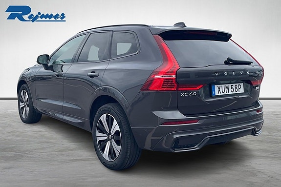 Volvo XC60 3 of 5