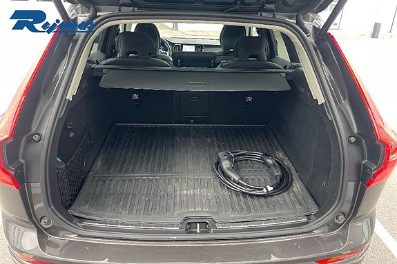 Volvo XC60 19 of 23