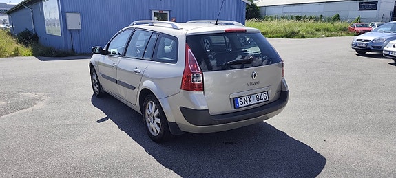 Renault Megane 3 of 5