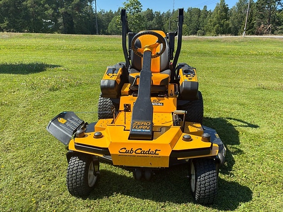 Åkgräsklippare  Cub Cadet Tank SZ 2 of 6
