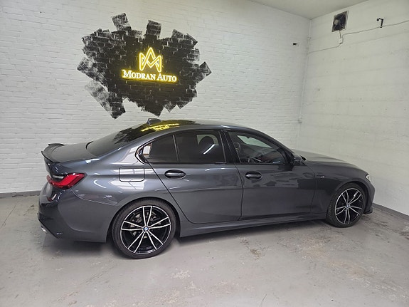 BMW 320 5 of 5