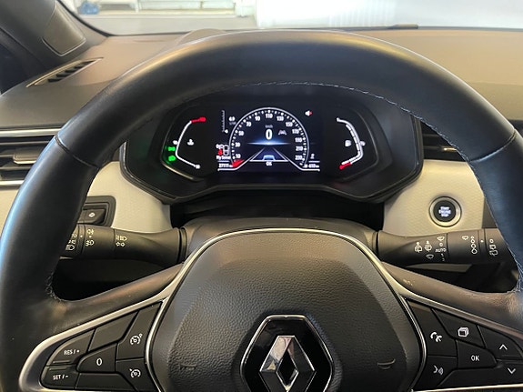 Renault Clio 6 of 12