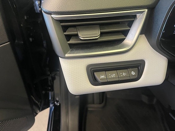 Renault Clio 10 of 12